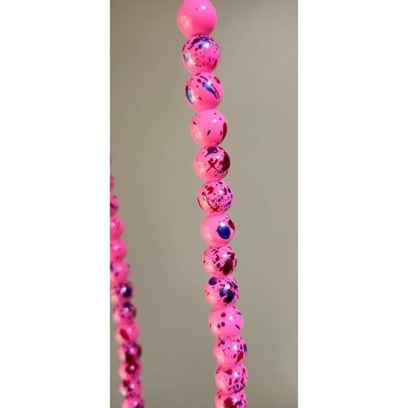 30 Inch Strand of 10mm Hot Pink Hand Painted Beads - Picture 5 of 7